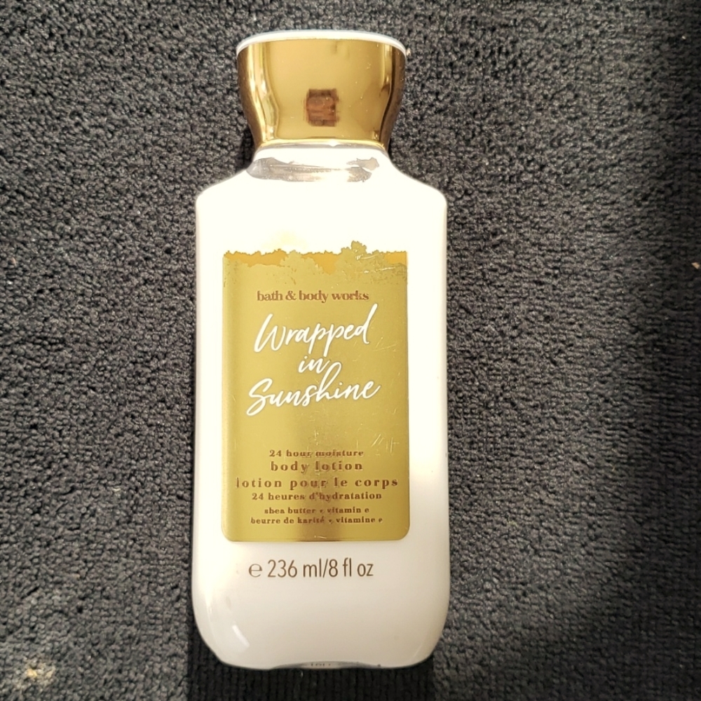 ❣3/25❣ Bath & Body Works Wrapped In Sunshine Body Lotion